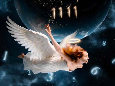 Ángel volando rodeado de números flotantes con el 1111 destacado sobre un fondo cósmico oscuro